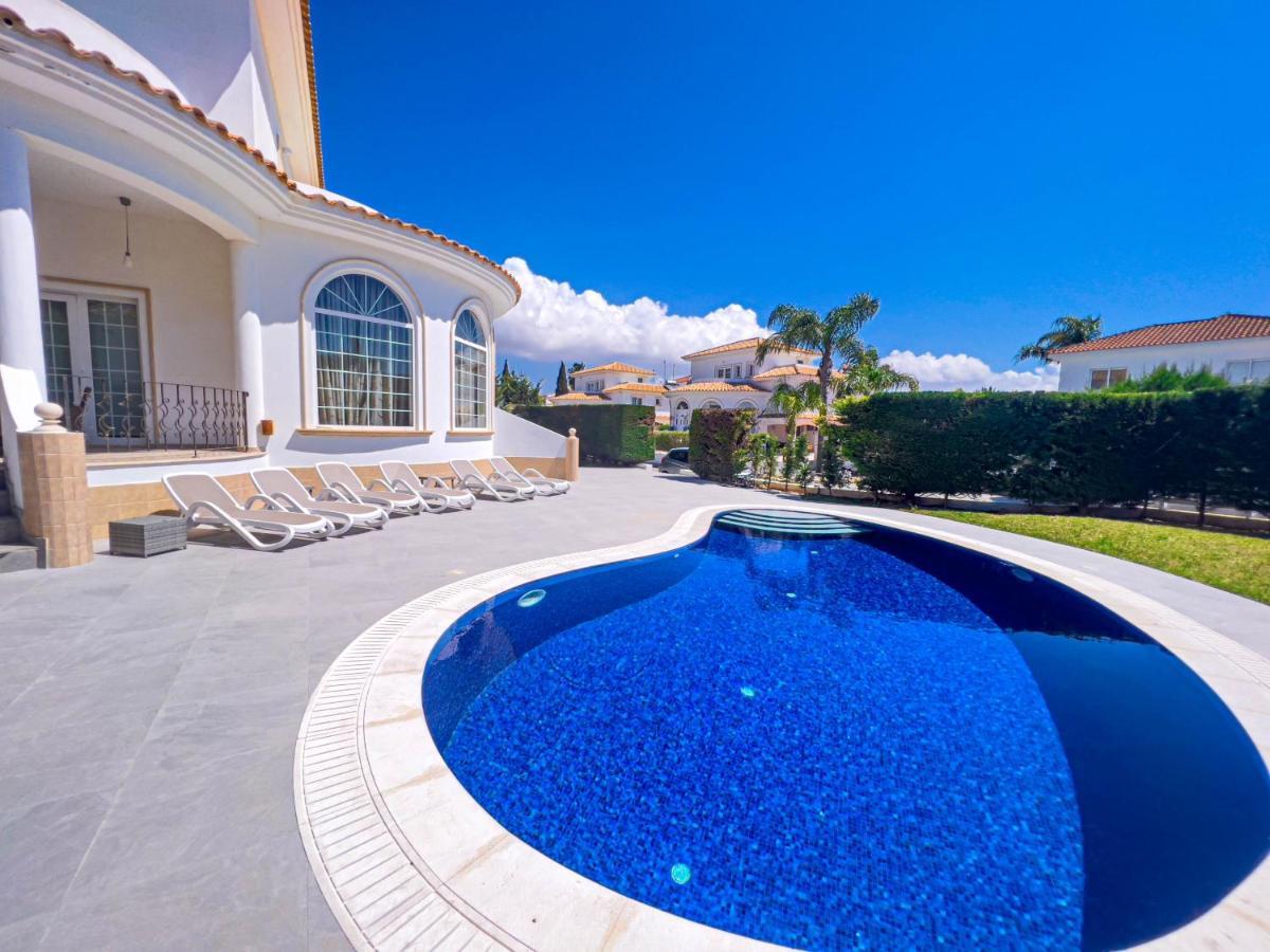 Villa Elysium Sotira  ภายนอก รูปภาพ