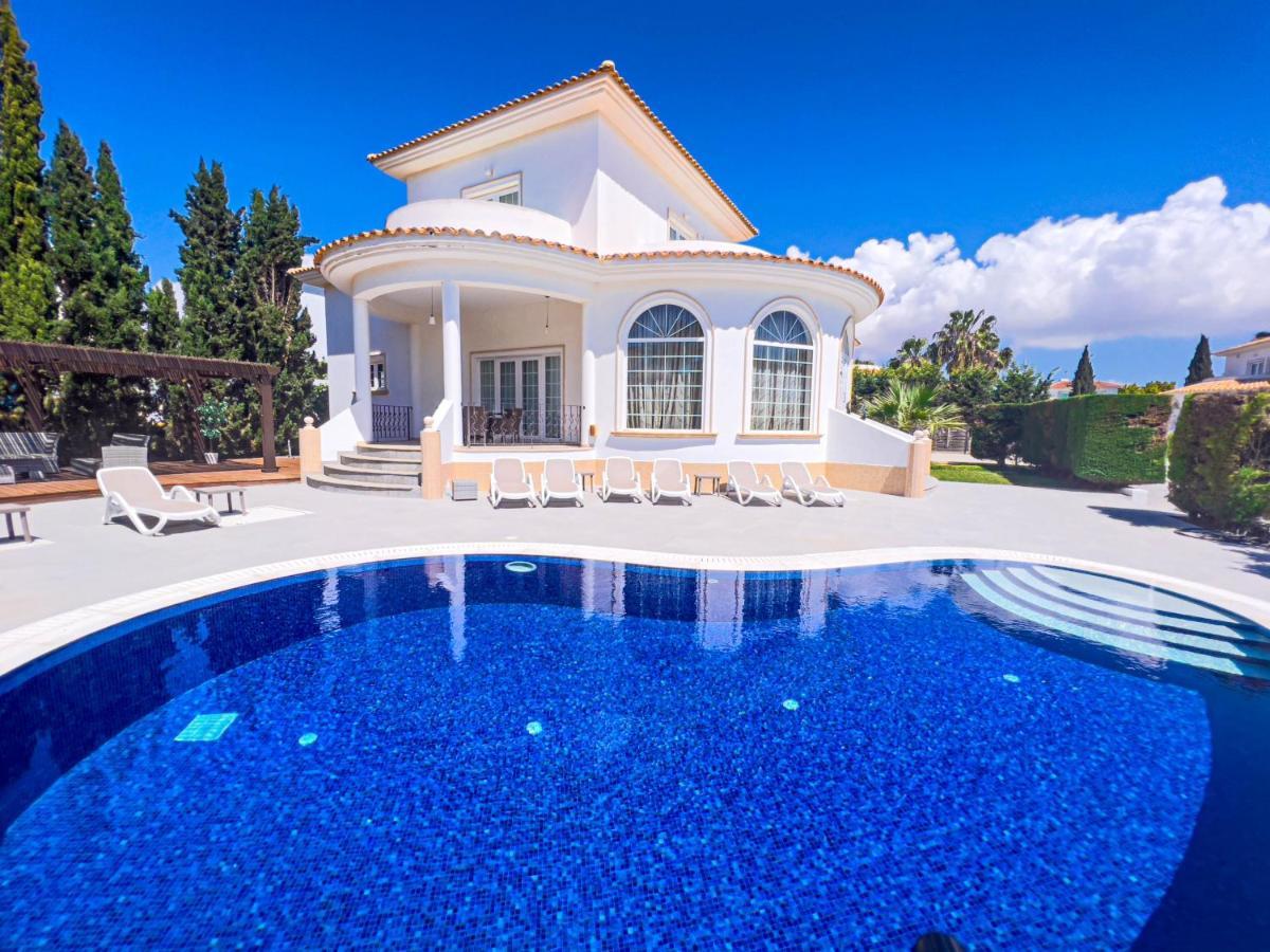 Villa Elysium Sotira  ภายนอก รูปภาพ